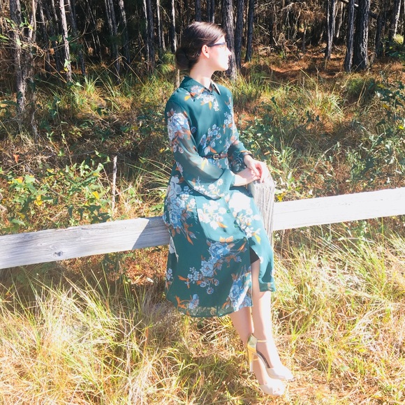 Meet your Posher, Amanda Hopper - Picture 7 of 10